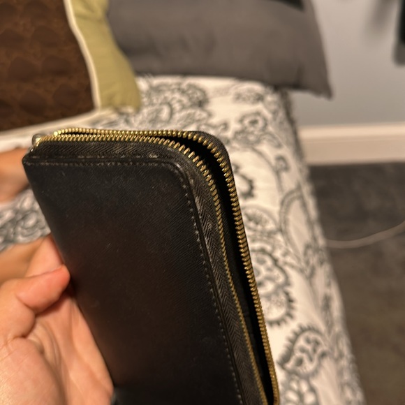 Black MK wallet - Picture 3 of 4